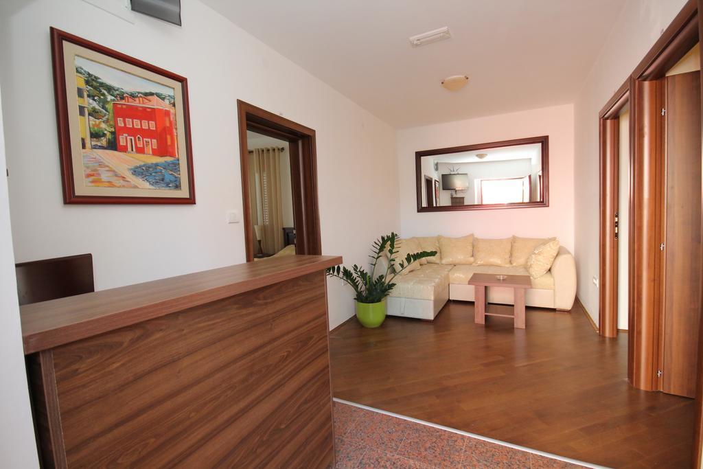 Apartment Biba Virpazar Luaran gambar