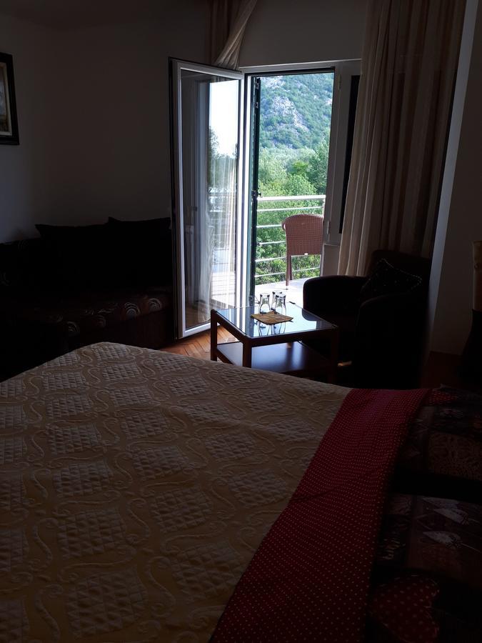 Apartment Biba Virpazar Luaran gambar